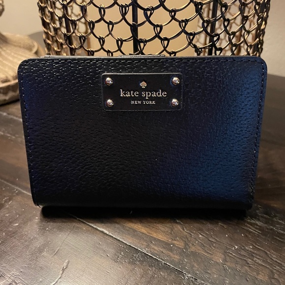 kate spade Handbags - New Kate spade wallet